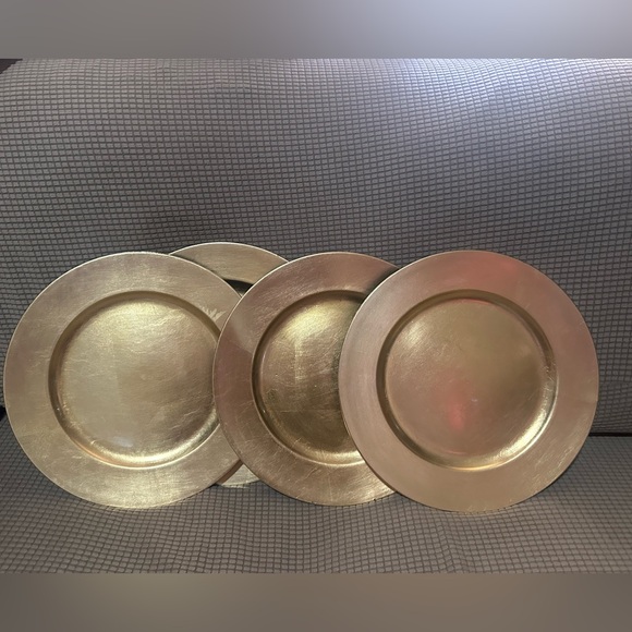 SET OF 4 GOLD CHARGER PLATES - Picture 1 of 5